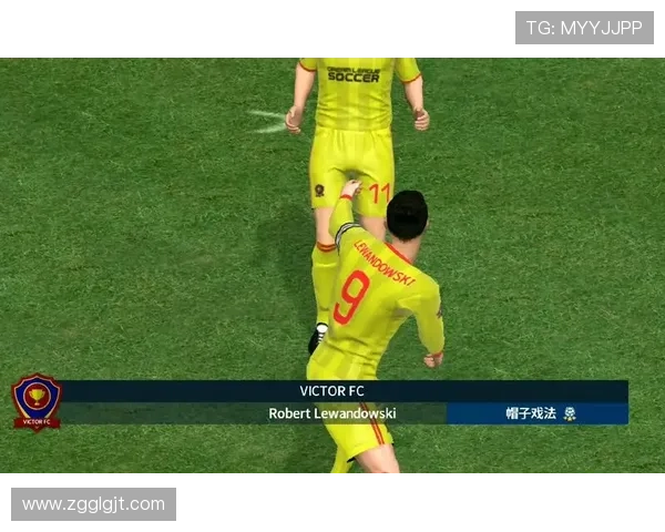 莱万多夫斯基任意球破门，展现定位球威胁